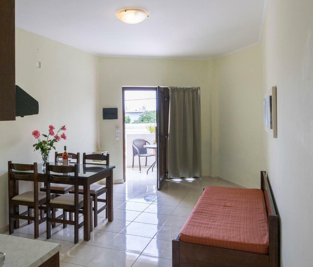 Sandy Suites Kalamaki  Ngoại thất bức ảnh