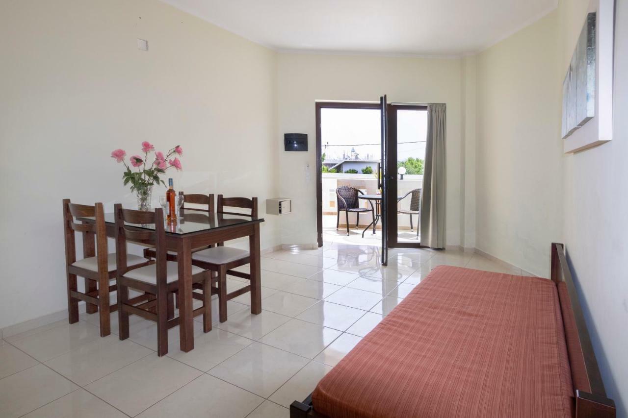 Sandy Suites Kalamaki  Ngoại thất bức ảnh